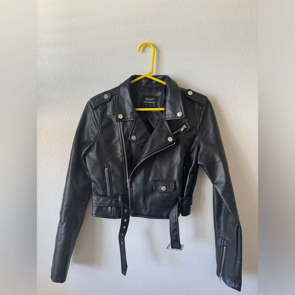 Small Leather Cropped Moto jacket